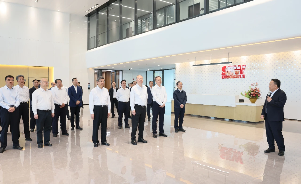 d7b1ec0ceec0bd158feea27a5aae7d66.jpg d7b1ec0ceec0bd158feea27a5aae7d66.jpg