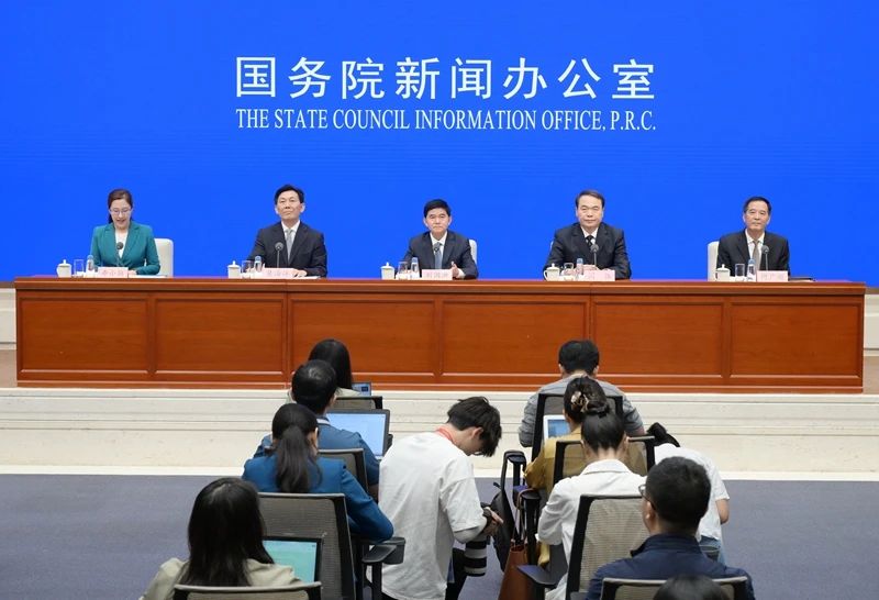 069e40a476de95caade54dcdd10cf171.jpg 069e40a476de95caade54dcdd10cf171.jpg